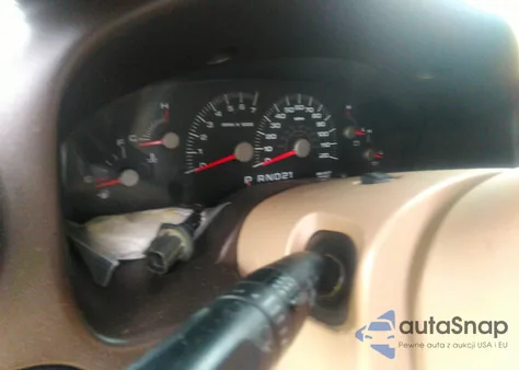 2003 Ford Expedition Eddie Bauer z USA, uszkodzony, nr VIN 1FMRU17W23LB03317